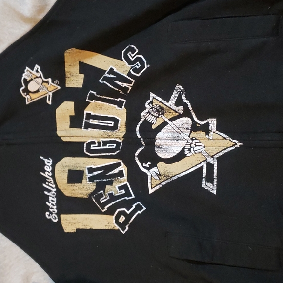 Zip-up Pittsburgh Penguins hoodie - Picture 2 of 4